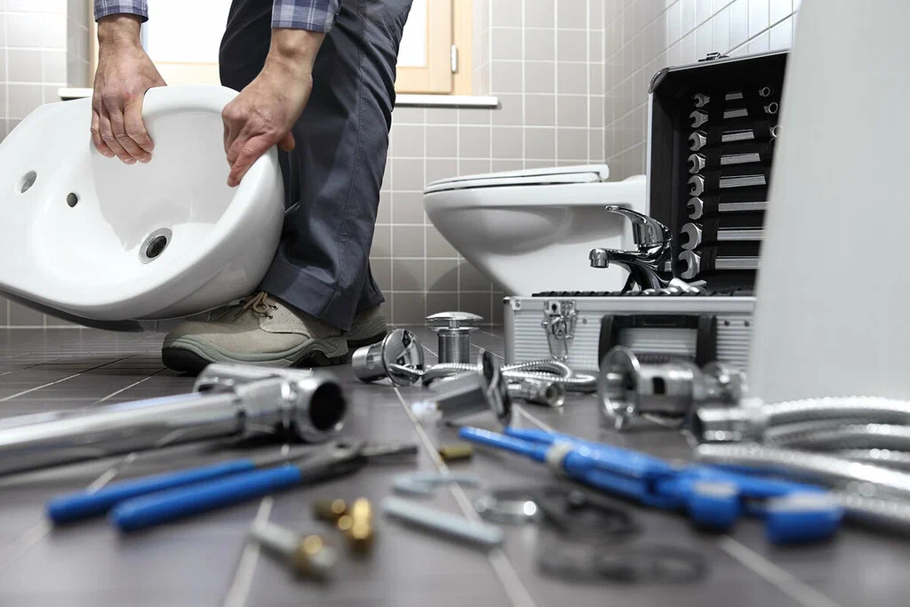 Professional bathroom plumbing repair in San Clemente